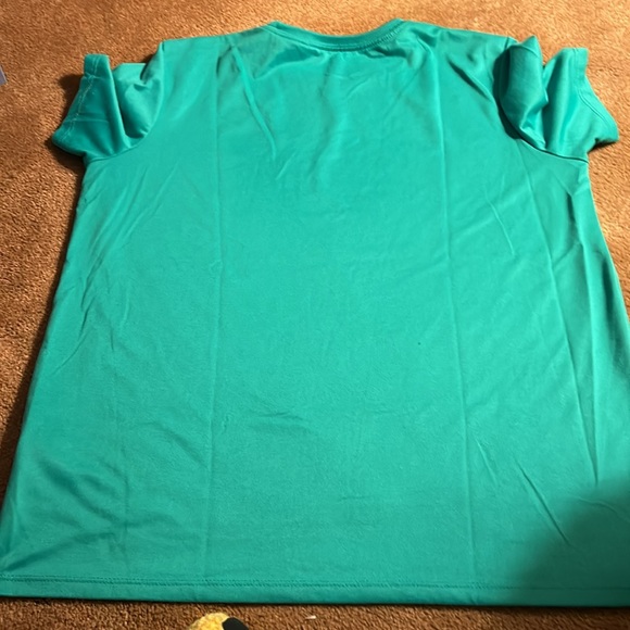 Dri-fit Nike Tee - Picture 3 of 3